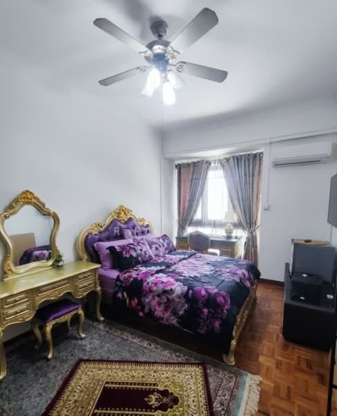 Bedok Ria Crescent, , Room Rental, 150 sqft, Terraced House For Rent, by Harry Liew, 500151663 - Bedroom 2 - PropertyGuru.com.sg