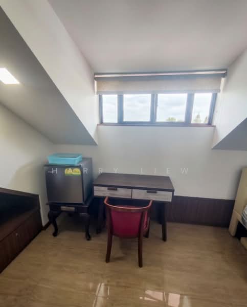 Bedok Ria Crescent, , Room Rental, 150 sqft, Terraced House For Rent, by Harry Liew, 500151663 - Bedroom 3 - PropertyGuru.com.sg