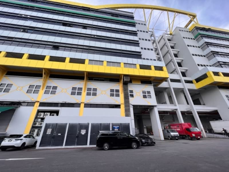 Henderson Building, 221 Henderson Road, 2,175 sqft, Light Industrial (B1) For Rent, by Cindy Lim, 500151666 - Exterior - CommercialGuru.com.sg