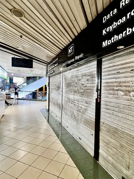 Sim Lim Square, 1 Rochor Canal Road, 301 sqft, Other Retail For Rent, by Caroline Yang, 500151682 - Corridor - CommercialGuru.com.sg