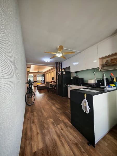 443 Ang Mo Kio Avenue 10, 443 Ang Mo Kio Avenue 10, 2 Bedrooms, 882 sqft, HDB Flat For Sale, by Kris Poh, 500151695 - Living Room - PropertyGuru.com.sg