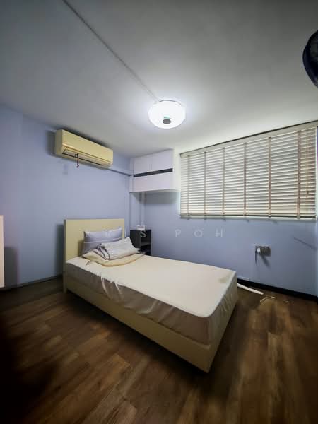443 Ang Mo Kio Avenue 10, 443 Ang Mo Kio Avenue 10, 2 Bedrooms, 882 sqft, HDB Flat For Sale, by Kris Poh, 500151695 - Bedroom - PropertyGuru.com.sg