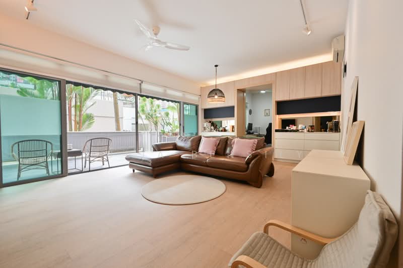 Casabella, 176 Duchess Avenue, 3 Bedrooms, 1,453 sqft, Condominium For Sale, by Julia Bensily, 500151708 - Living Room - PropertyGuru.com.sg