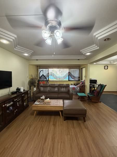 787D Woodlands Crescent, 787D Woodlands Crescent, 3 Bedrooms, 1,312 sqft, HDB Flat For Sale, by Ahmad Ibrahim, 500151710 - Living Room - PropertyGuru.com.sg