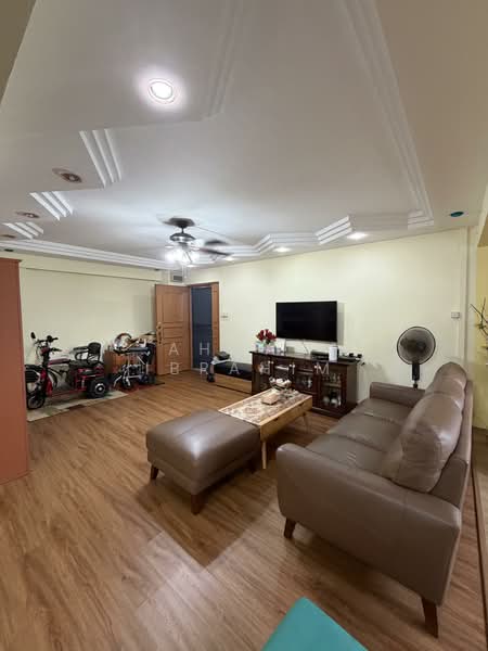 787D Woodlands Crescent, 787D Woodlands Crescent, 3 Bedrooms, 1,312 sqft, HDB Flat For Sale, by Ahmad Ibrahim, 500151710 - Living Room - PropertyGuru.com.sg
