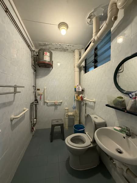 787D Woodlands Crescent, 787D Woodlands Crescent, 3 Bedrooms, 1,312 sqft, HDB Flat For Sale, by Ahmad Ibrahim, 500151710 - Bathroom - PropertyGuru.com.sg