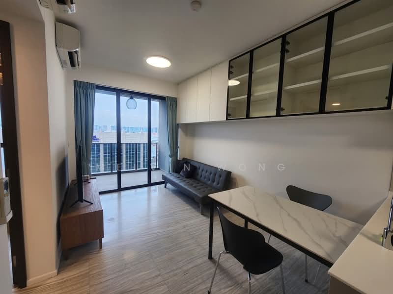 Parc Esta, 906 Sims Avenue, 2 Bedrooms, 635 sqft, Condominium For Rent, by Melvin Wong, 500151716 - Living Room - PropertyGuru.com.sg