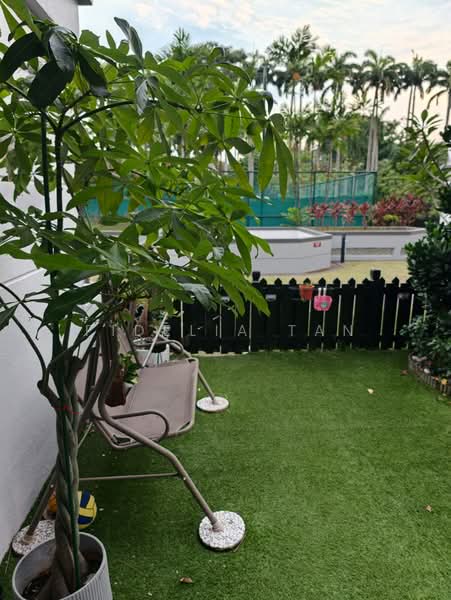 Villa De West, 385 Pasir Panjang Road, 3 Bedrooms, 2,013 sqft, Condominium For Rent, by Fidelia Tan, 500151722 - Garden - PropertyGuru.com.sg