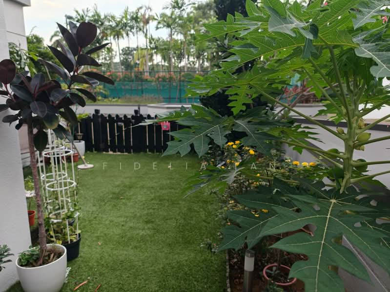 Villa De West, 385 Pasir Panjang Road, 3 Bedrooms, 2,013 sqft, Condominium For Rent, by Fidelia Tan, 500151722 - Garden - PropertyGuru.com.sg