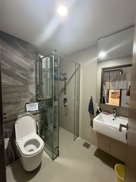 Hilbre28, 68 Hillside Drive, 3 Bedrooms, 807 sqft, Condominium For Sale, by Leonard Gao 高永飞, 500151727 - Bathroom - PropertyGuru.com.sg