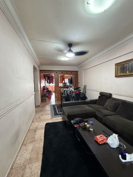 123 Yishun Street 11, 123 Yishun Street 11, 2 Bedrooms, 731 sqft, HDB Flat For Sale, by Ahmad Ibrahim, 500151728 - Living Room - PropertyGuru.com.sg