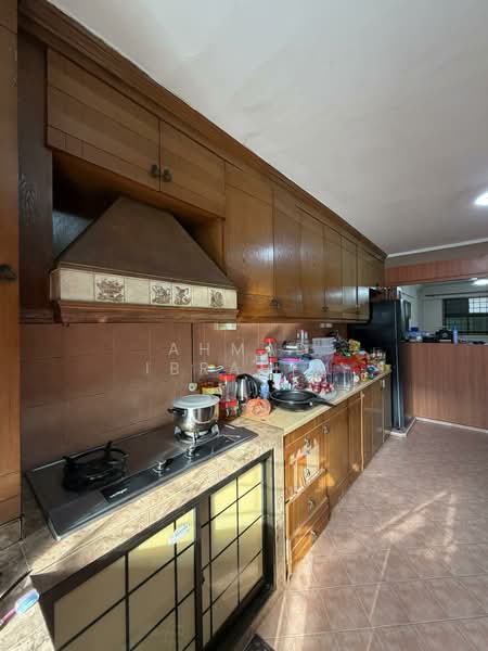 123 Yishun Street 11, 123 Yishun Street 11, 2 Bedrooms, 731 sqft, HDB Flat For Sale, by Ahmad Ibrahim, 500151728 - Kitchen - PropertyGuru.com.sg