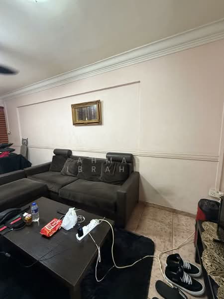 123 Yishun Street 11, 123 Yishun Street 11, 2 Bedrooms, 731 sqft, HDB Flat For Sale, by Ahmad Ibrahim, 500151728 - Living Room - PropertyGuru.com.sg
