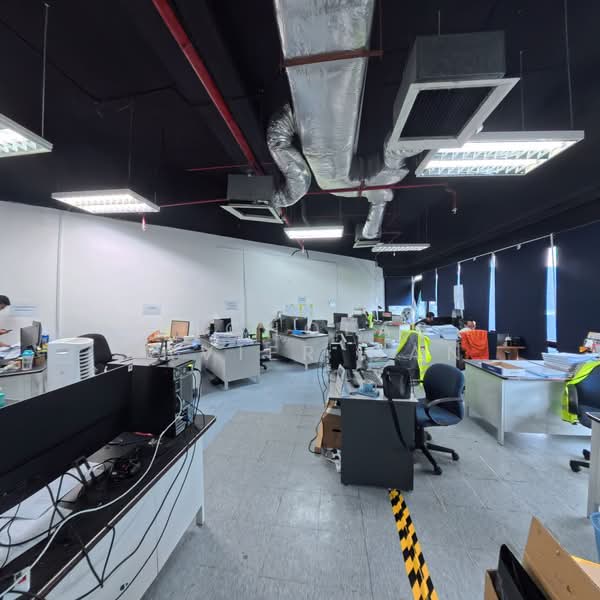 Sim Lim Square, 1 Rochor Canal Road, Beach Road / Bugis / Rochor, 1,400 sqft, Office For Rent, by Nicholas Xavier Gan, 500151729 - Interior - CommercialGuru.com.sg