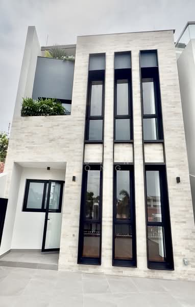 District 15 | Joo Chiat Place | Telok Kurau, Joo Chiat Place, 5 Bedrooms, 4,384 sqft, Terraced House For Sale, by Kristine Wong, 500151730 - Exterior - PropertyGuru.com.sg
