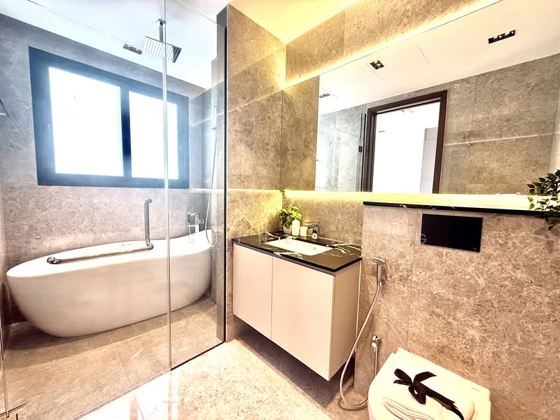 District 15 | Joo Chiat Place | Telok Kurau, Joo Chiat Place, 5 Bedrooms, 4,384 sqft, Terraced House For Sale, by Kristine Wong, 500151730 - Bathroom - PropertyGuru.com.sg