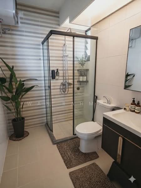 413C Northshore Drive, 413C Northshore Drive, 3 Bedrooms, 1,011 sqft, HDB Flat For Sale, by Wan Rahmat, 500151731 - Bathroom - PropertyGuru.com.sg