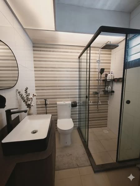413C Northshore Drive, 413C Northshore Drive, 3 Bedrooms, 1,011 sqft, HDB Flat For Sale, by Wan Rahmat, 500151731 - Bathroom - PropertyGuru.com.sg