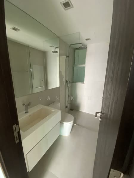 The Rochester Residences, 33 Rochester Drive, 2 Bedrooms, 1,206 sqft, Condominium For Rent, by Jan Koh, 500151732 - PropertyGuru.com.sg