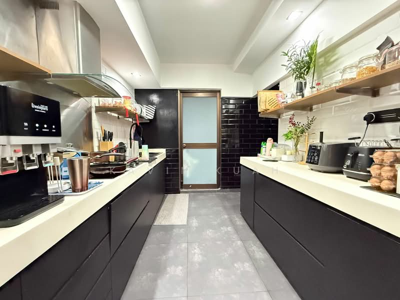 299B Compassvale Street, 299B Compassvale Street, 4 Bedrooms, 1,442 sqft, HDB Flat For Sale, by Kavin Kuah, 500151742 - Kitchen - PropertyGuru.com.sg