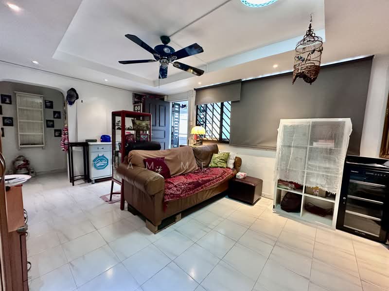 166 Bishan Street 13, 166 Bishan Street 13, 3 Bedrooms, 947 sqft, HDB Flat For Sale, by Tham Mei See, 500151744 - Living Room - PropertyGuru.com.sg