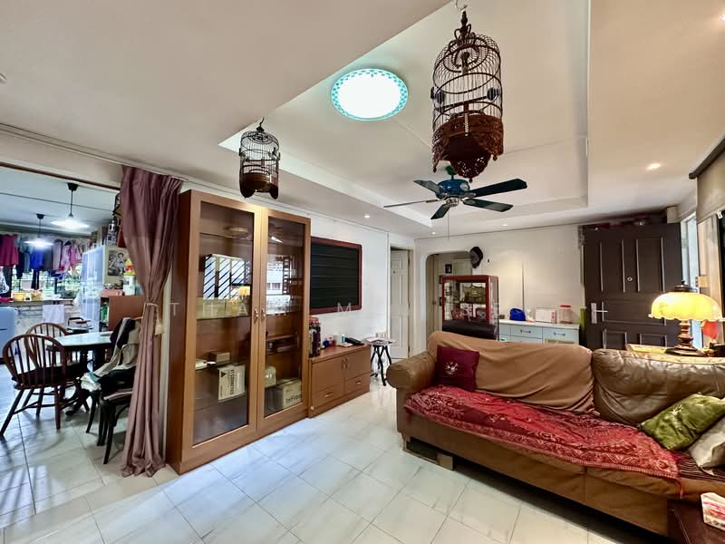166 Bishan Street 13, 166 Bishan Street 13, 3 Bedrooms, 947 sqft, HDB Flat For Sale, by Tham Mei See, 500151744 - Living Room - PropertyGuru.com.sg