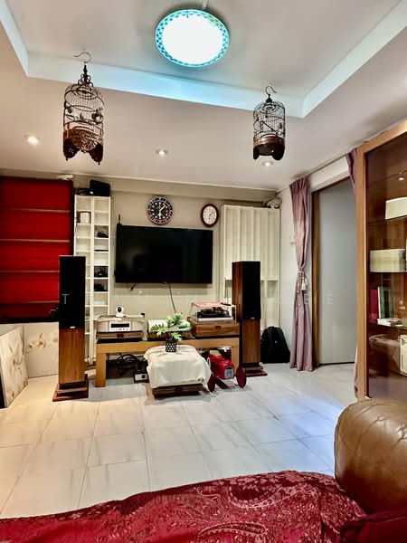 166 Bishan Street 13, 166 Bishan Street 13, 3 Bedrooms, 947 sqft, HDB Flat For Sale, by Tham Mei See, 500151744 - Living Room - PropertyGuru.com.sg