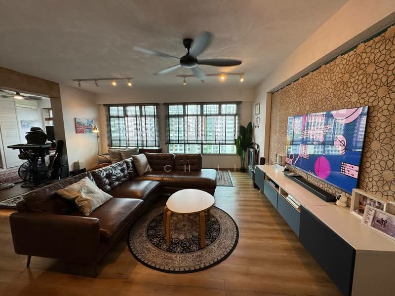 437A Bukit Batok West Avenue 5, 437A Bukit Batok West Avenue 5, 3 Bedrooms, 1,216 sqft, HDB Flat For Sale, by Zach Lin, 500151750 - Living Room - PropertyGuru.com.sg