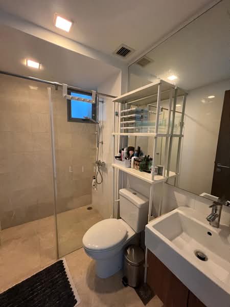 Waterfront Waves, 760 Bedok Reservoir Road, 3 Bedrooms, 1,292 sqft, Condominium For Rent, by Lina Ng, 500151752 - Bathroom - PropertyGuru.com.sg