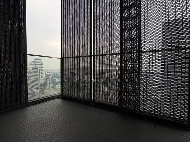 Midtown Bay, 122 Beach Road, 3 Bedrooms, 1,324 sqft, Condominium For Rent, by Raymond Ler, 500151753 - Balcony - PropertyGuru.com.sg