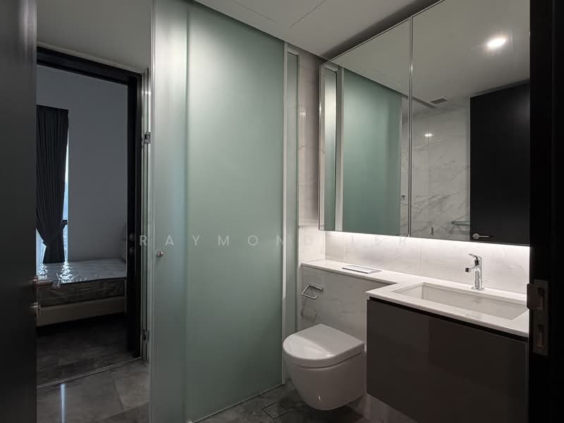 Midtown Bay, 122 Beach Road, 3 Bedrooms, 1,324 sqft, Condominium For Rent, by Raymond Ler, 500151753 - Bathroom - PropertyGuru.com.sg