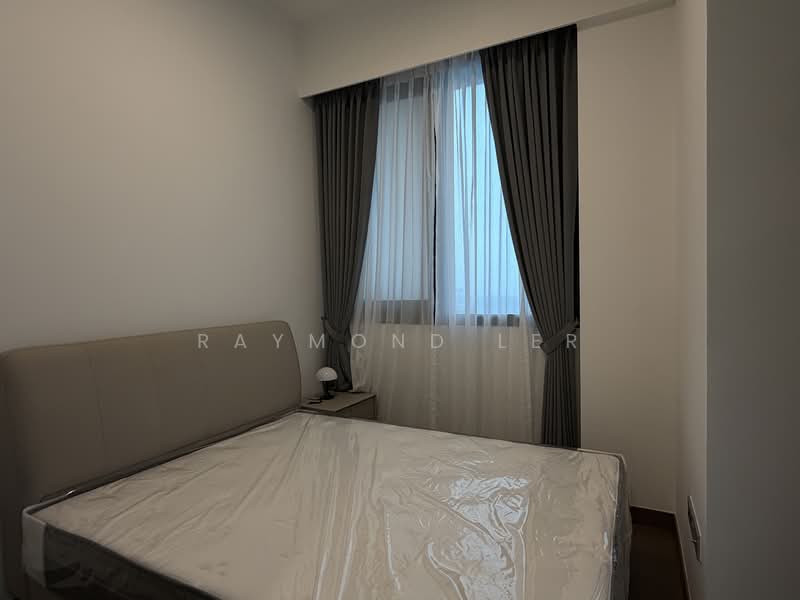 Midtown Bay, 122 Beach Road, 3 Bedrooms, 1,324 sqft, Condominium For Rent, by Raymond Ler, 500151753 - Bedroom - PropertyGuru.com.sg