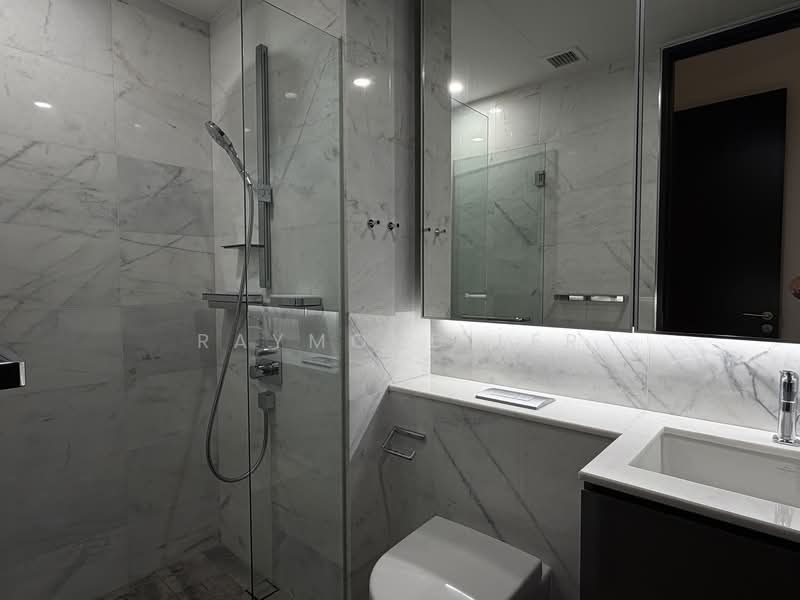 Midtown Bay, 122 Beach Road, 3 Bedrooms, 1,324 sqft, Condominium For Rent, by Raymond Ler, 500151753 - Bathroom - PropertyGuru.com.sg