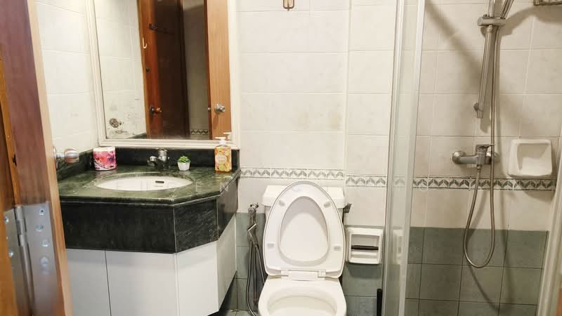 Changi Court, 708 Upper Changi Road East, Room Rental, 200 sqft, Condominium For Rent, by Eugene Chieng, 500151757 - Bathroom - PropertyGuru.com.sg