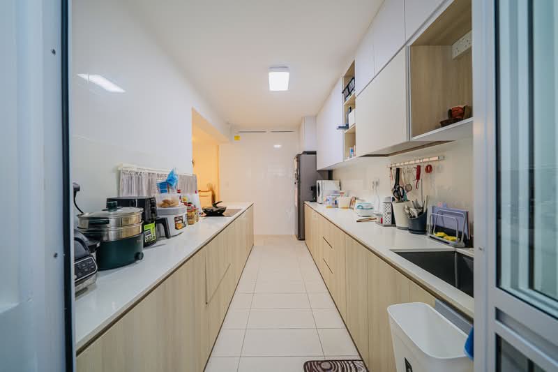 620A Tampines Street 61, 620A Tampines Street 61, 3 Bedrooms, 1,216 sqft, HDB Flat For Sale, by R Z Yeo, 500151771 - Kitchen - PropertyGuru.com.sg