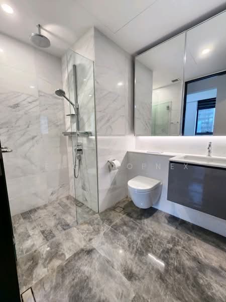 Midtown Bay, 122 Beach Road, 2 Bedrooms, 743 sqft, Condominium For Sale, by Leng Propnex, 500151777 - PropertyGuru.com.sg
