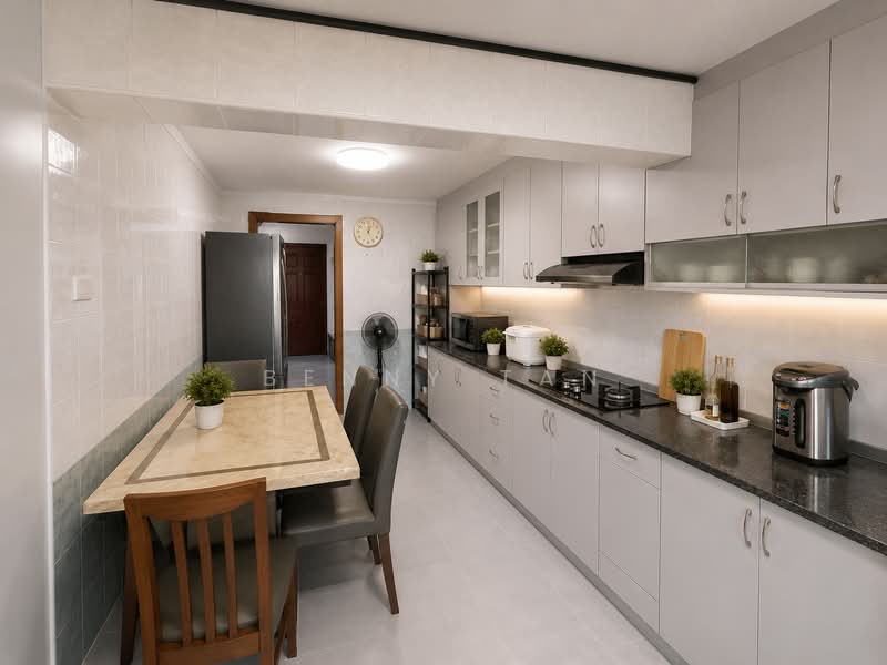 23 Telok Blangah Crescent, 23 Telok Blangah Crescent, 3 Bedrooms, 883 sqft, HDB Flat For Sale, by Benny Tan, 500151790 - Kitchen - PropertyGuru.com.sg