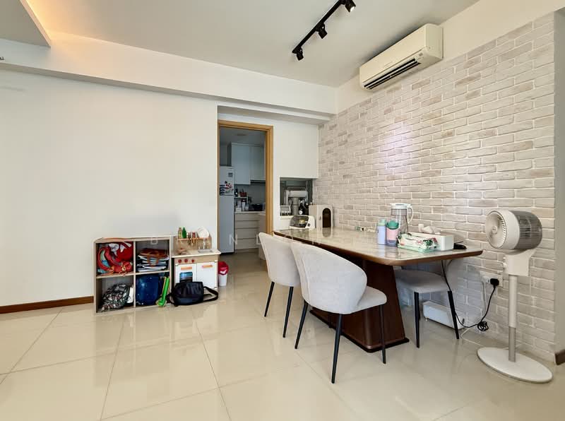 The Tampines Trilliant, 21 Tampines Central 7, 3 Bedrooms, 1,001 sqft, Executive Condominium For Sale, by Brandon Ng, 500151791 - Living Room - PropertyGuru.com.sg