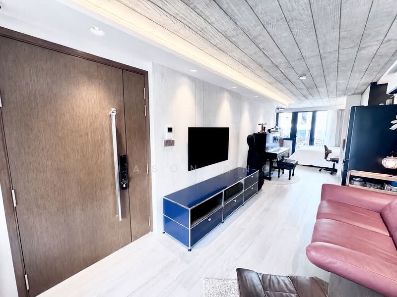 Two8one Studio, 281 River Valley Road, 1 Bedroom, 517 sqft, Condominium For Sale, by Jason Ang, 500151792 - Spacious living area - PropertyGuru.com.sg