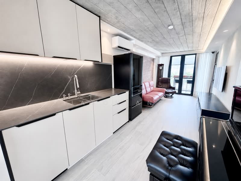 Two8one Studio, 281 River Valley Road, 1 Bedroom, 517 sqft, Condominium For Sale, by Jason Ang, 500151792 - Kitchen area - PropertyGuru.com.sg