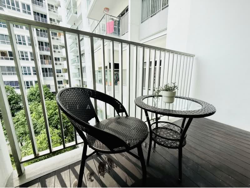 The Parc Condominium, 3 West Coast Walk, Room Rental, 120 sqft, Condominium For Rent, by Liau Li Jun, 500151801 - Balcony - PropertyGuru.com.sg