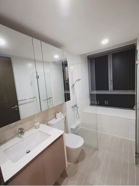 Hundred Trees, 85 West Coast Drive, Room Rental, 220 sqft, Condominium For Rent, by Liau Li Jun, 500151804 - Bathroom - PropertyGuru.com.sg