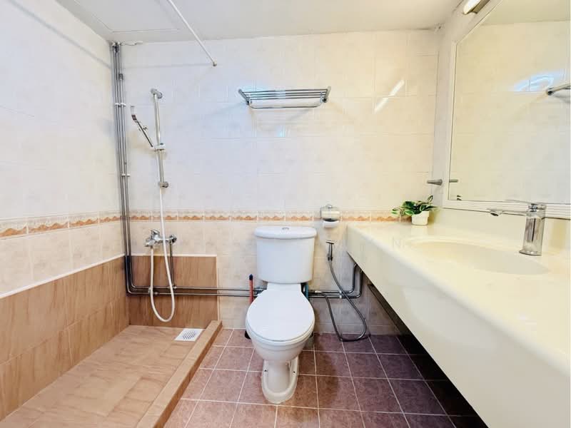 International Plaza, 10 Anson Road, Room Rental, 200 sqft, Apartment For Rent, by Liau Li Jun, 500151808 - Bathroom - PropertyGuru.com.sg