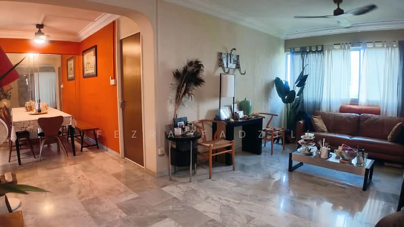 124 Pasir Ris Street 11, 124 Pasir Ris Street 11, 3 Bedrooms, 1,216 sqft, HDB Flat For Sale, by Fezra Fadzil, 500151825 - Living Room - PropertyGuru.com.sg
