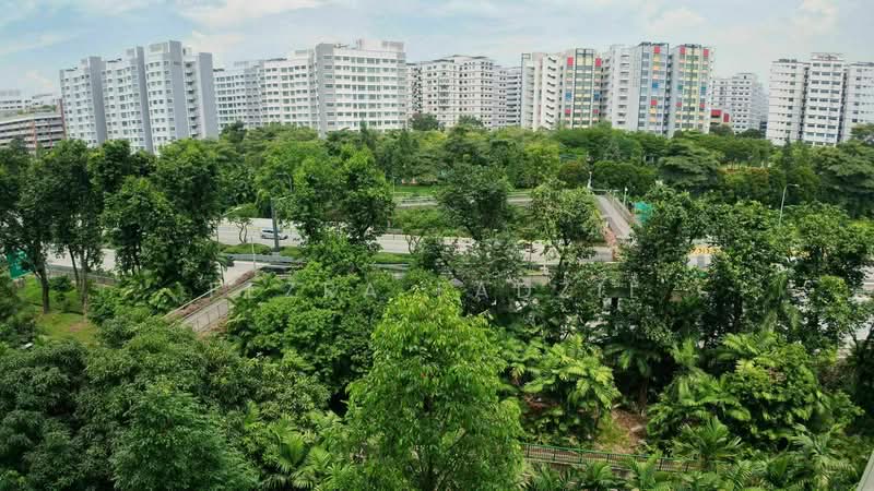 124 Pasir Ris Street 11, 124 Pasir Ris Street 11, 3 Bedrooms, 1,216 sqft, HDB Flat For Sale, by Fezra Fadzil, 500151825 - Exterior - PropertyGuru.com.sg