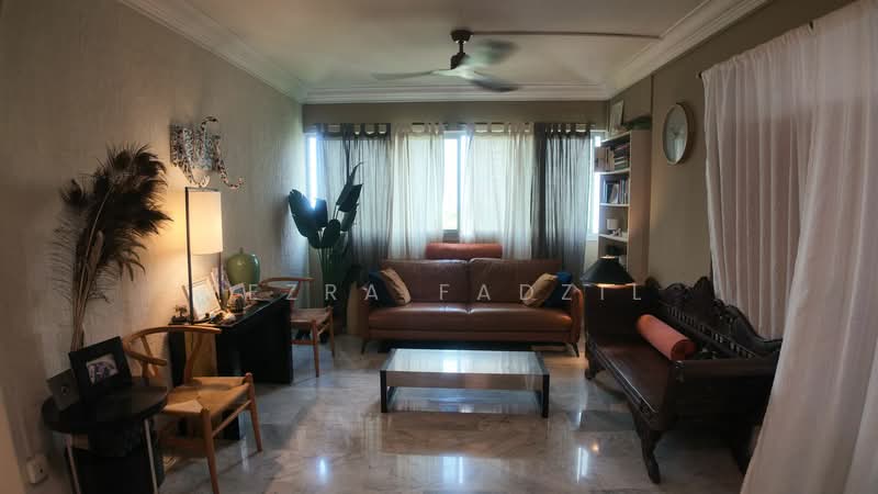 124 Pasir Ris Street 11, 124 Pasir Ris Street 11, 3 Bedrooms, 1,216 sqft, HDB Flat For Sale, by Fezra Fadzil, 500151825 - Living Room - PropertyGuru.com.sg