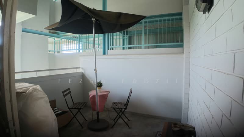 124 Pasir Ris Street 11, 124 Pasir Ris Street 11, 3 Bedrooms, 1,216 sqft, HDB Flat For Sale, by Fezra Fadzil, 500151825 - Balcony - PropertyGuru.com.sg