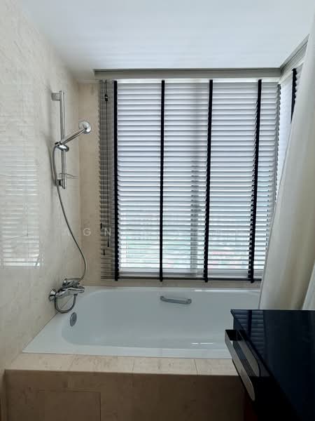 Bishan Point, 61 Bright Hill Drive, 2 Bedrooms, 936 sqft, Condominium For Rent, by Agnes Seng, 500151835 - Bathroom - PropertyGuru.com.sg