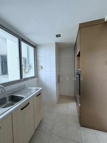 Bishan Point, 61 Bright Hill Drive, 2 Bedrooms, 936 sqft, Condominium For Rent, by Agnes Seng, 500151835 - Kitchen - PropertyGuru.com.sg