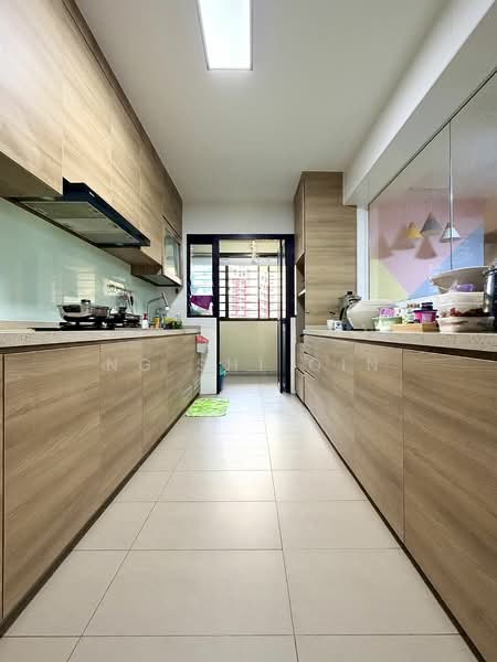 463B Bukit Batok Street 41, 463B Bukit Batok Street 41, 3 Bedrooms, 1,216 sqft, HDB Flat For Sale, by Ng Shi Qin, 500151845 - Kitchen - PropertyGuru.com.sg